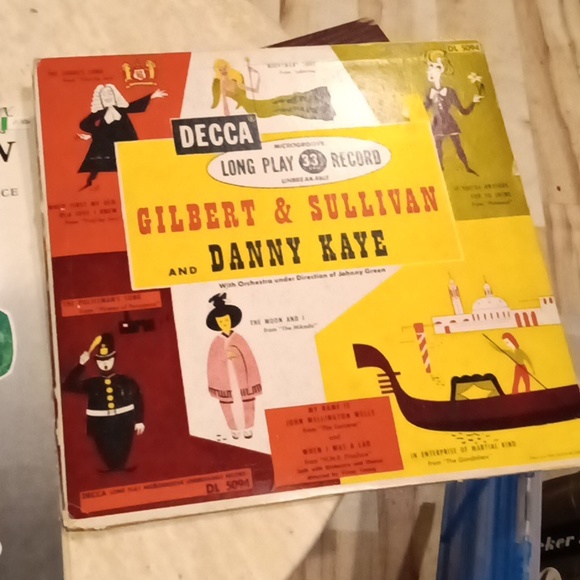 Gilbert and Sullivan vinyl records - Picture 3 of 3
